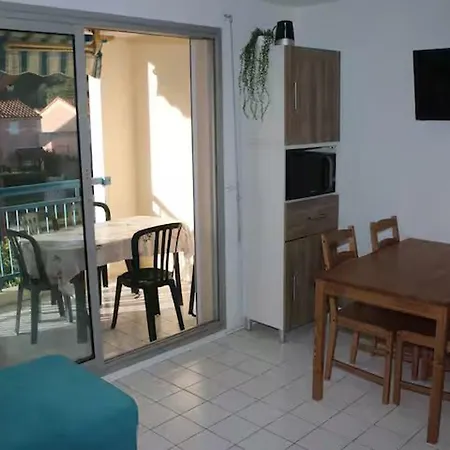 2p 6 Couchages, Terrasse - Fr-1-251-870 Le Lavandou